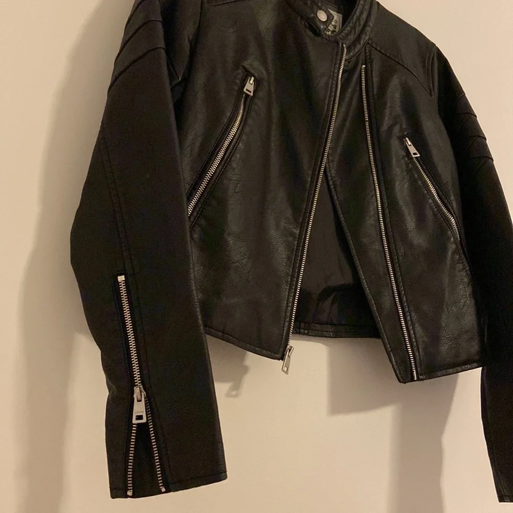 Leather Jacket - Picture 2 of 5